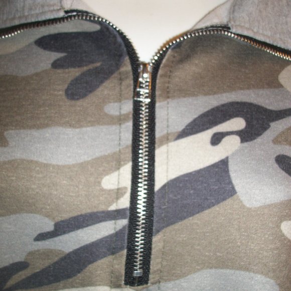 AlvaQ Womens XL Long Sleeve Quarter Zip Sweatshirt Pullover Gray & Army Camo - Picture 3 of 7